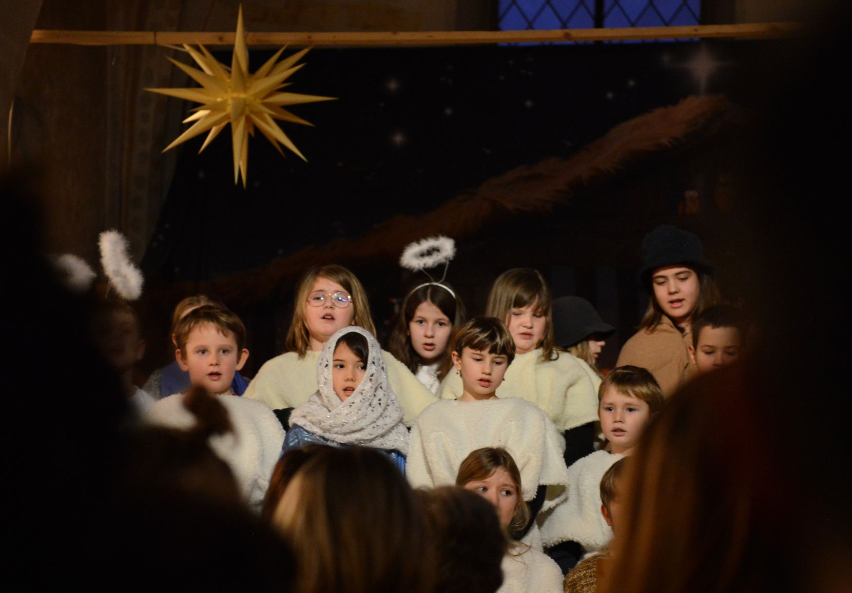 Das Weihnachtsspiel der Kinder von der Reformierten Kirche Wila.