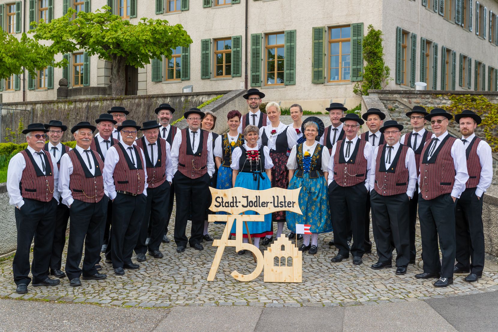 Die Stadtjodler Uster nahmen am Eidgenössischen Jodlerfest in Zug teil.