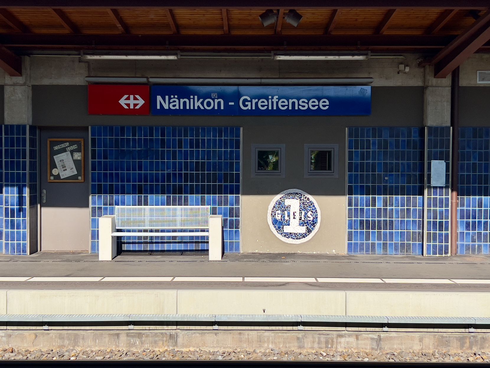 Man sieht den Bahnhof Nänikon Greifensee.