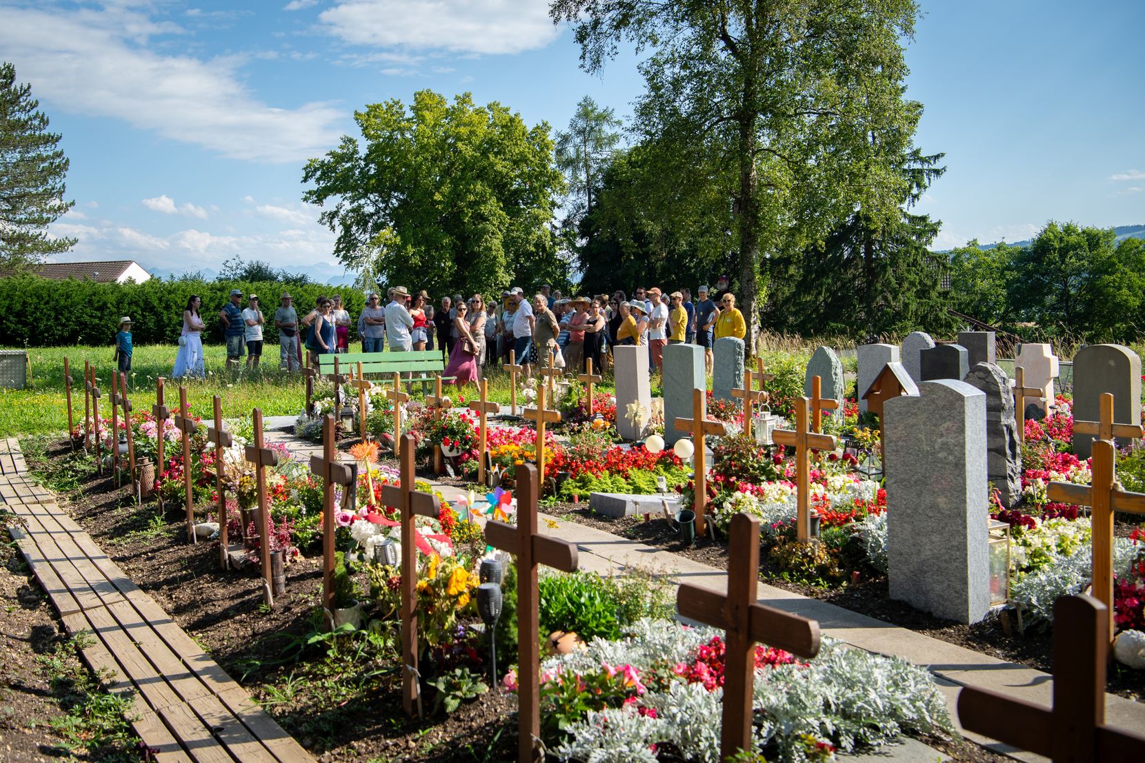 Hinterhalt Festival: «Kunst in aller Ruhe» auf dem Friedhof Uster
