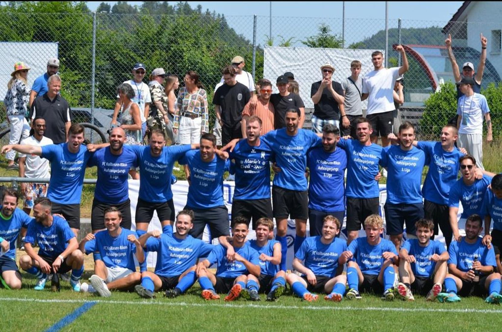 Der FC Kollbrunn-Rikon steigt in die 3. Liga auf.