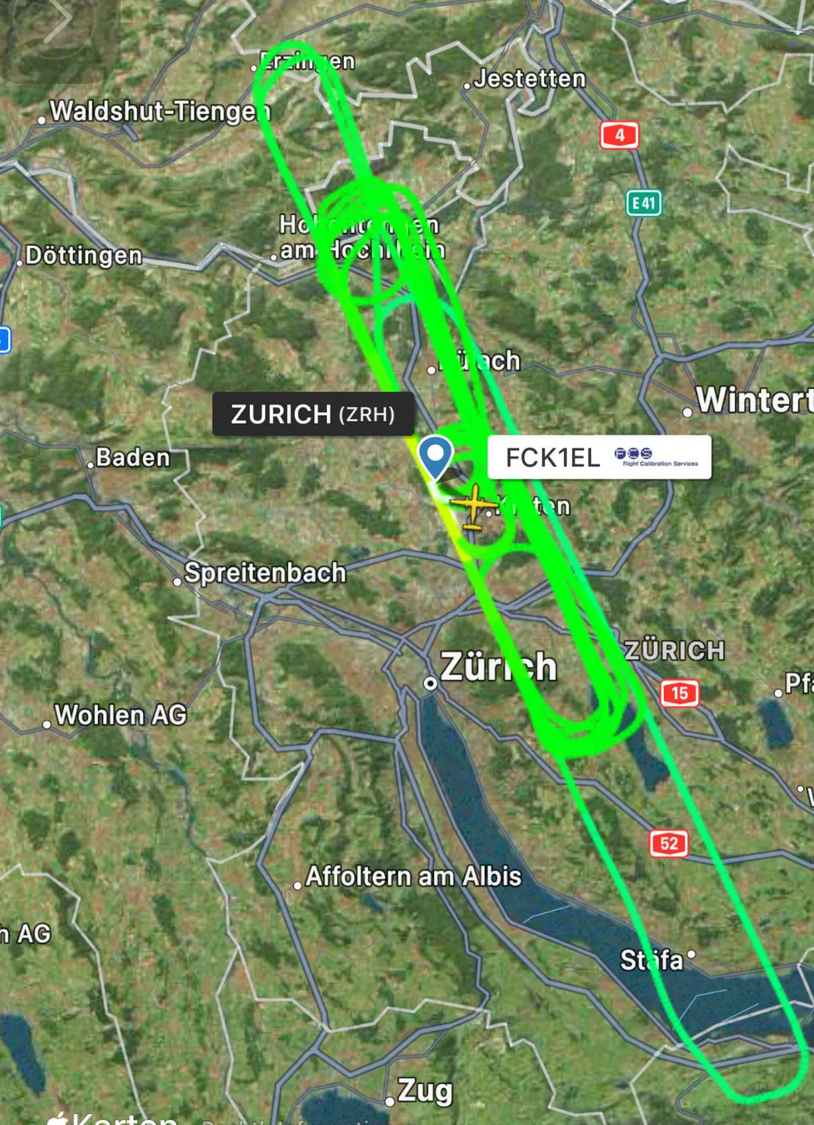 Man sieht eine Landkarte vom Kanton Zürich. Darauf sind mehrere leuchtgrüne Linien eingezeichnet, die die Messflüge über dem Glattal und dem Pfannenstiel zeigen.