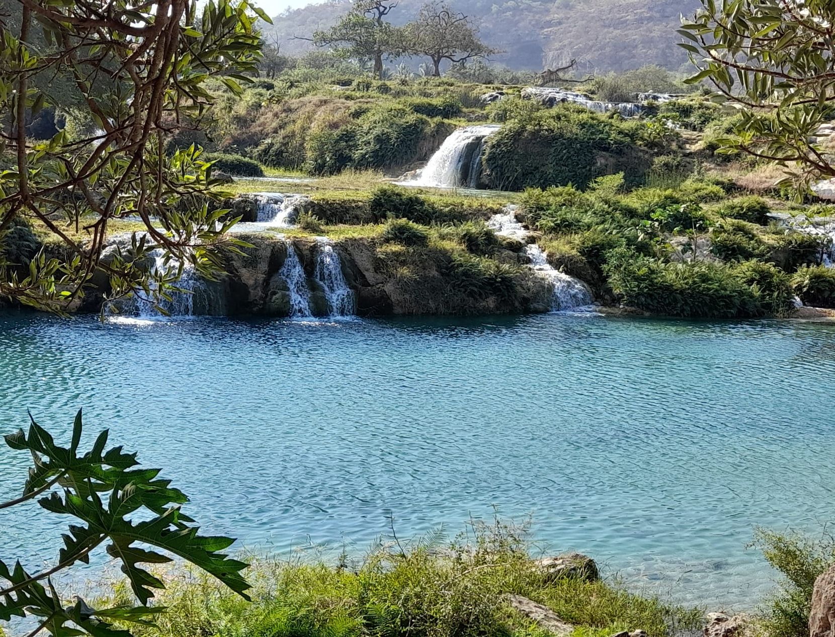 Auf dem Bild sind kleine Wasserfälle in Südafrika zu sehen.