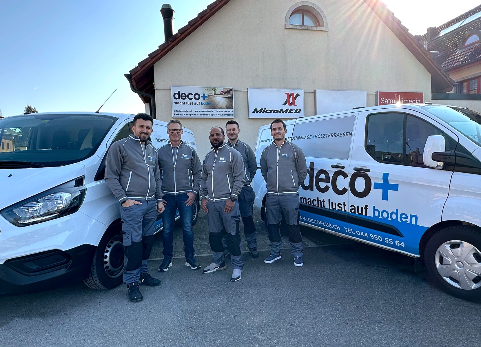 Das Foto zeigt das Team der Deco Plus GmbH in Hittnau. 