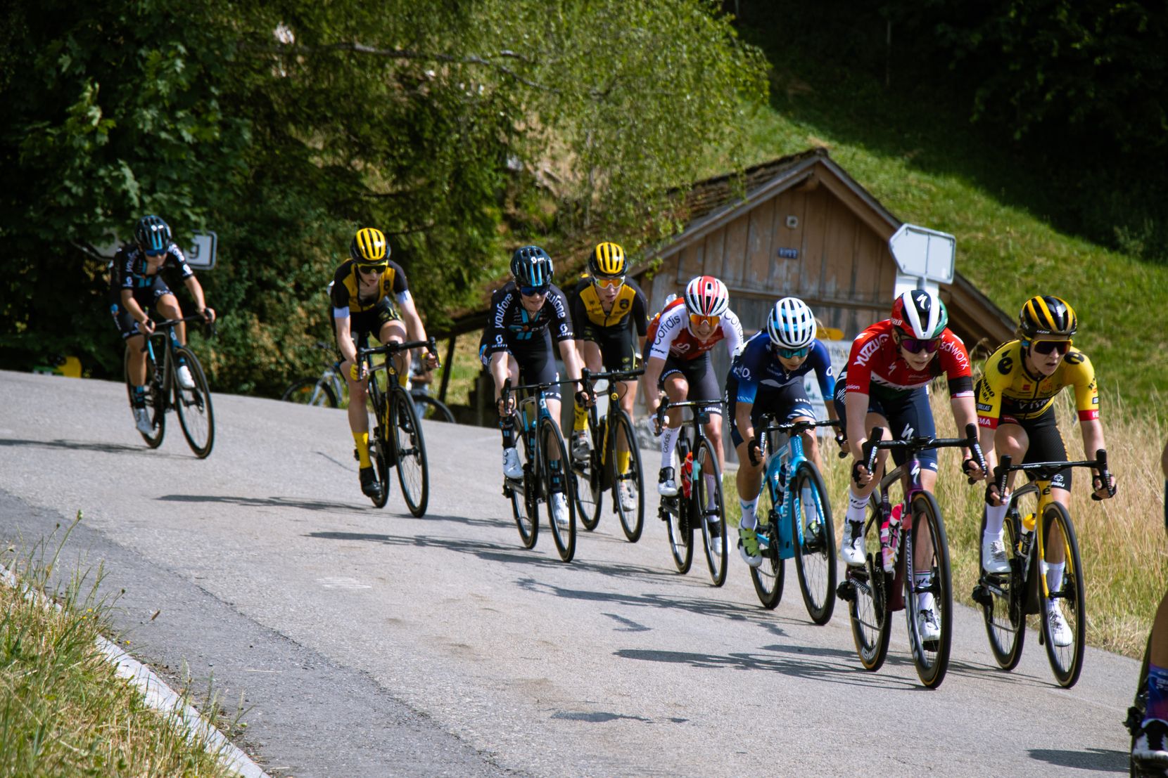 Eindrücke der Tour de Suisse der Frauen. Das rad-rennen vom 19.06.23 durch das Fischenthal.