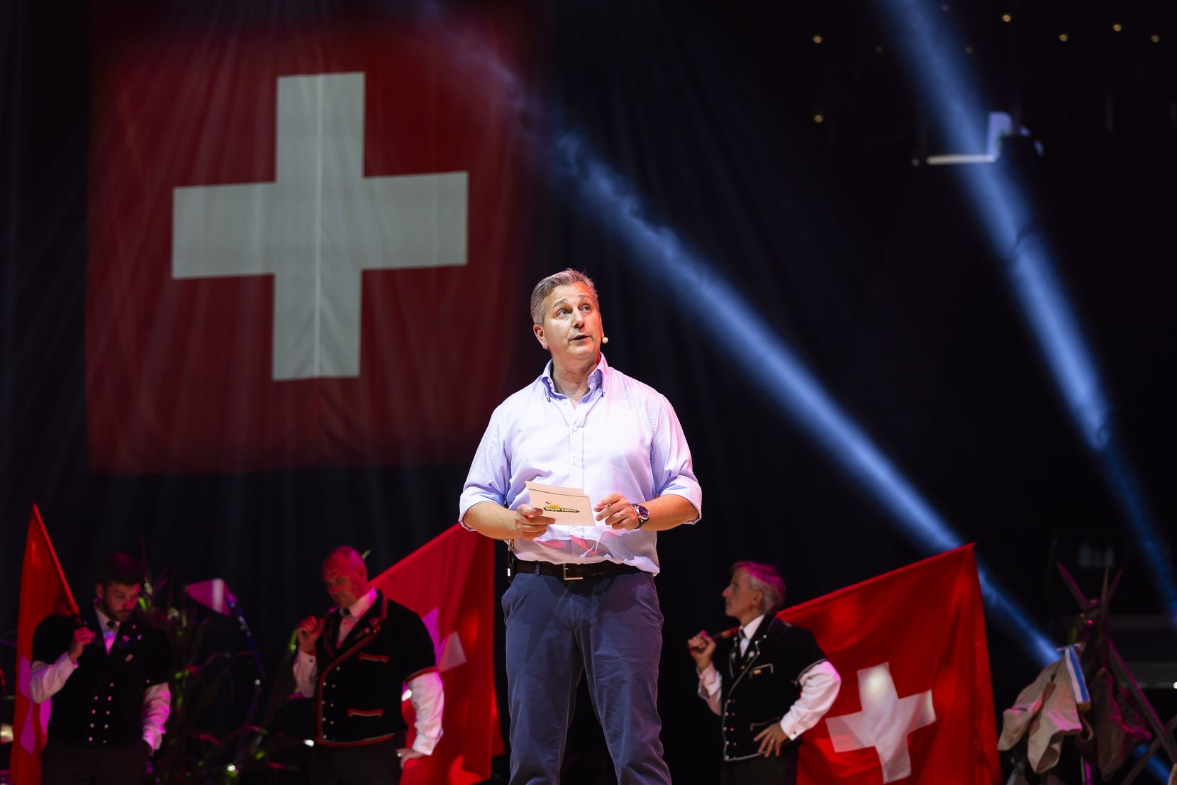 Parteipraesident Marco Chiesa spricht beim Wahlauftakt Anlass der SVP Schweiz in der Swiss Life Arena, am Samstag, 26. August 2023 in Zuerich. 