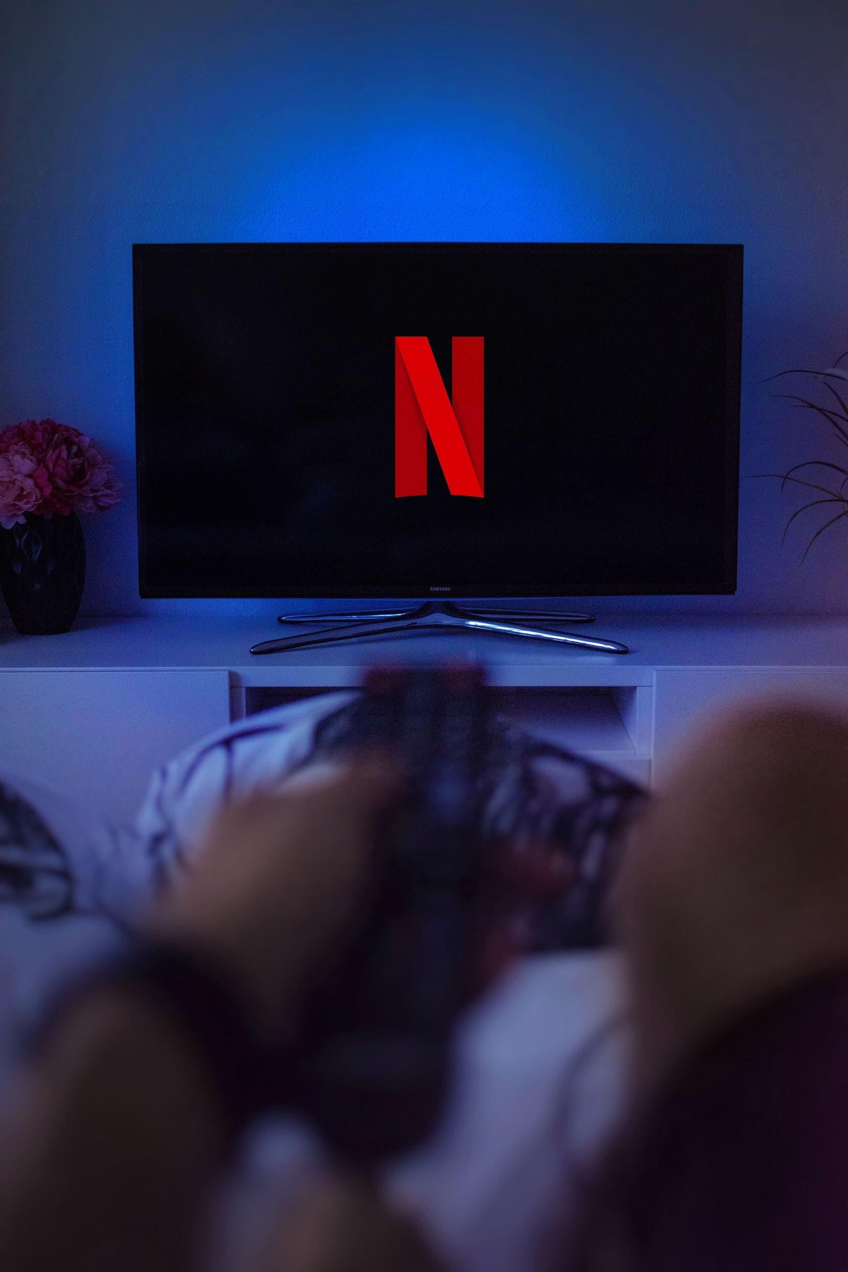 Ein TV, es läuft Netflix.