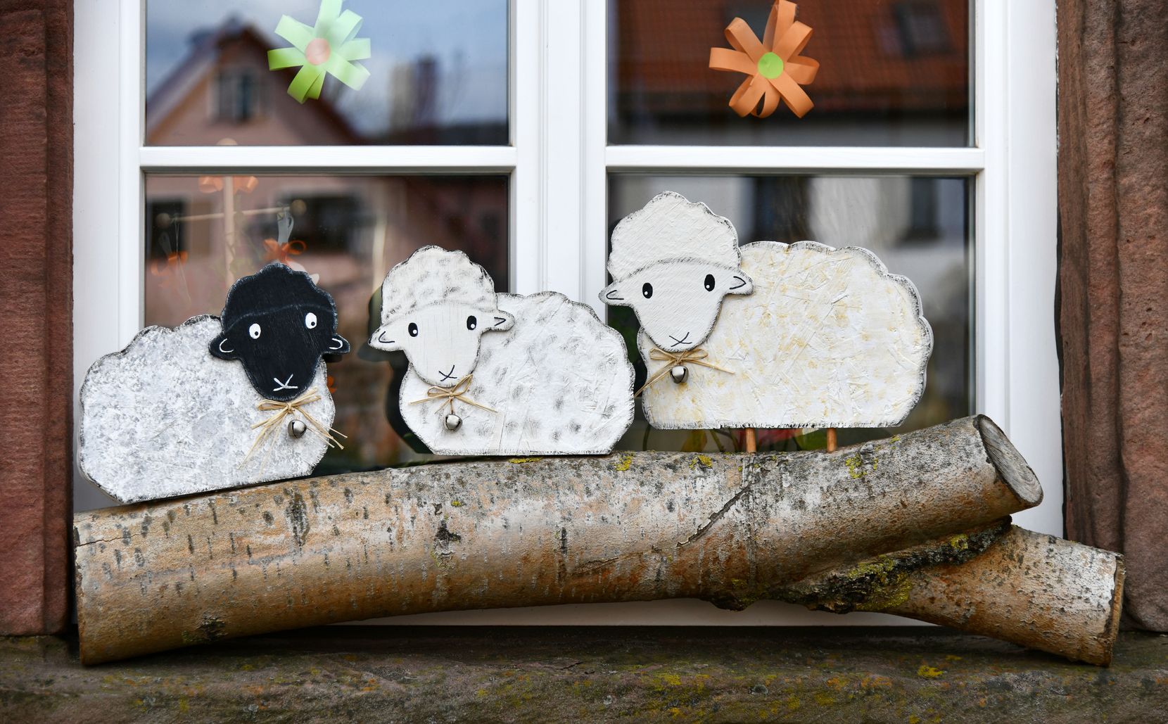 Schafe aus Holz.